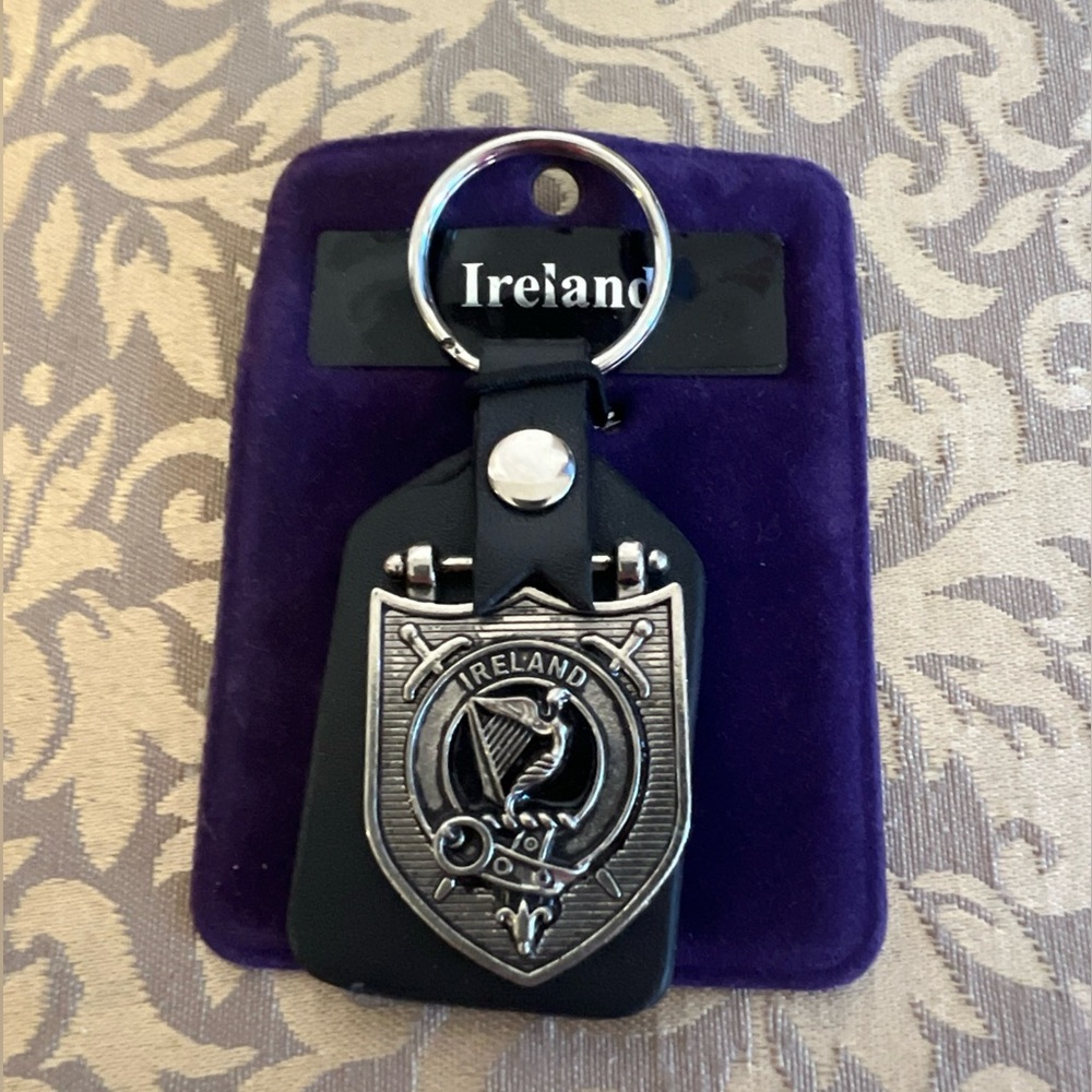 Clan Key Ring Ireland Travel Gift Western Europe